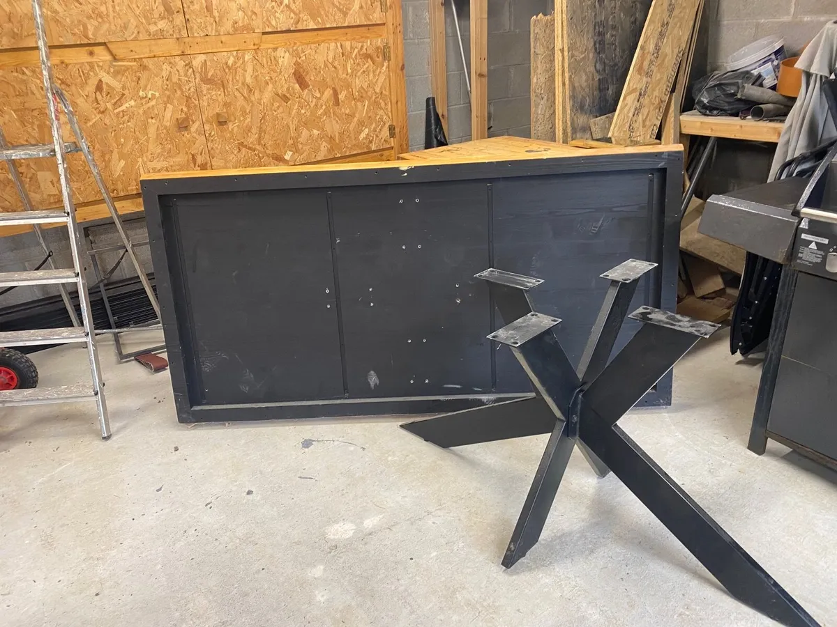 Large dining table - Image 3