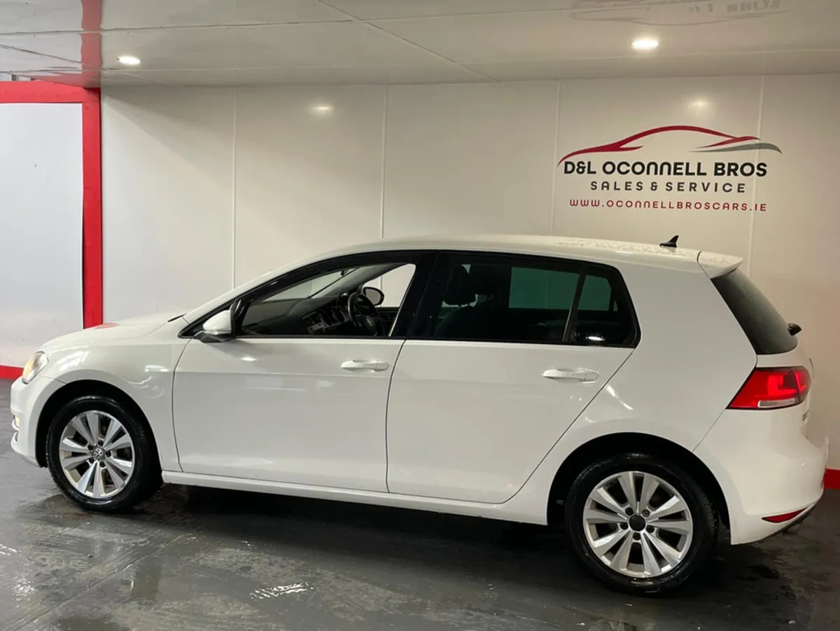 Volkswagen Golf TRENDLINE 1.6 TDI MANUAL 5SPEED 5D - Image 2