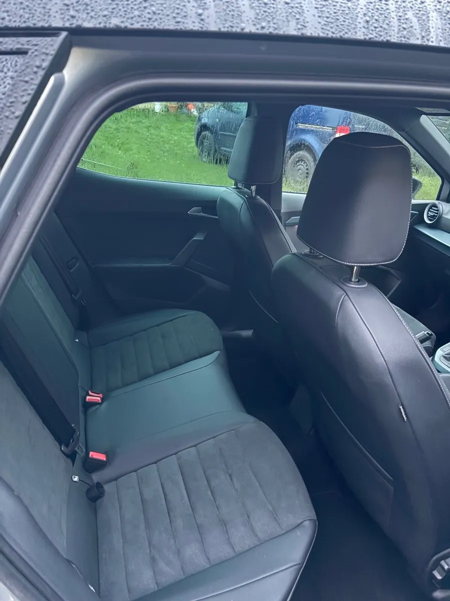 SEAT Arona XPERIENCE Low KM / High Spec - Image 4