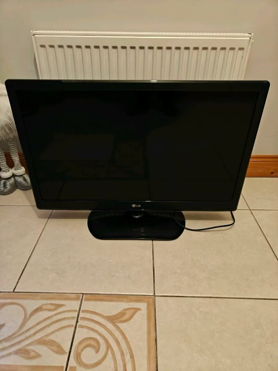 LG, 32inch tv - Image 1