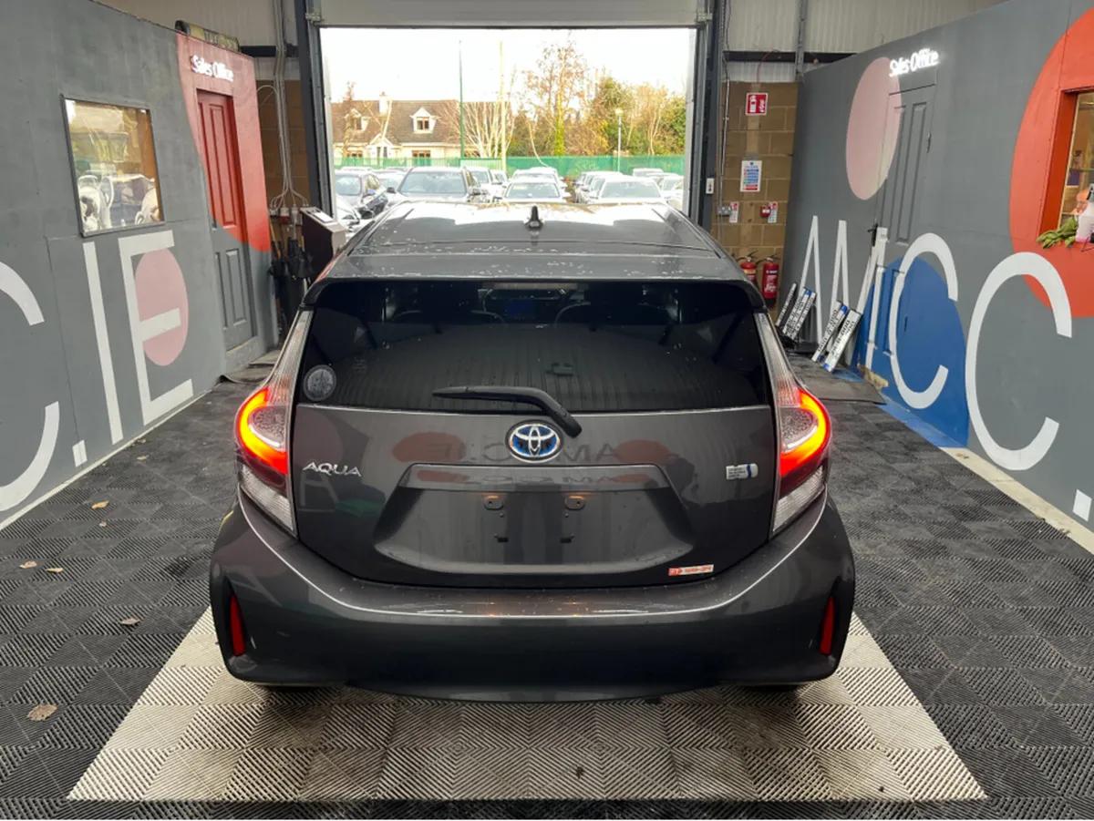 Toyota Aqua €13750! 2020 TOYOTA AQUA 1.5 HYBRID / - Image 3