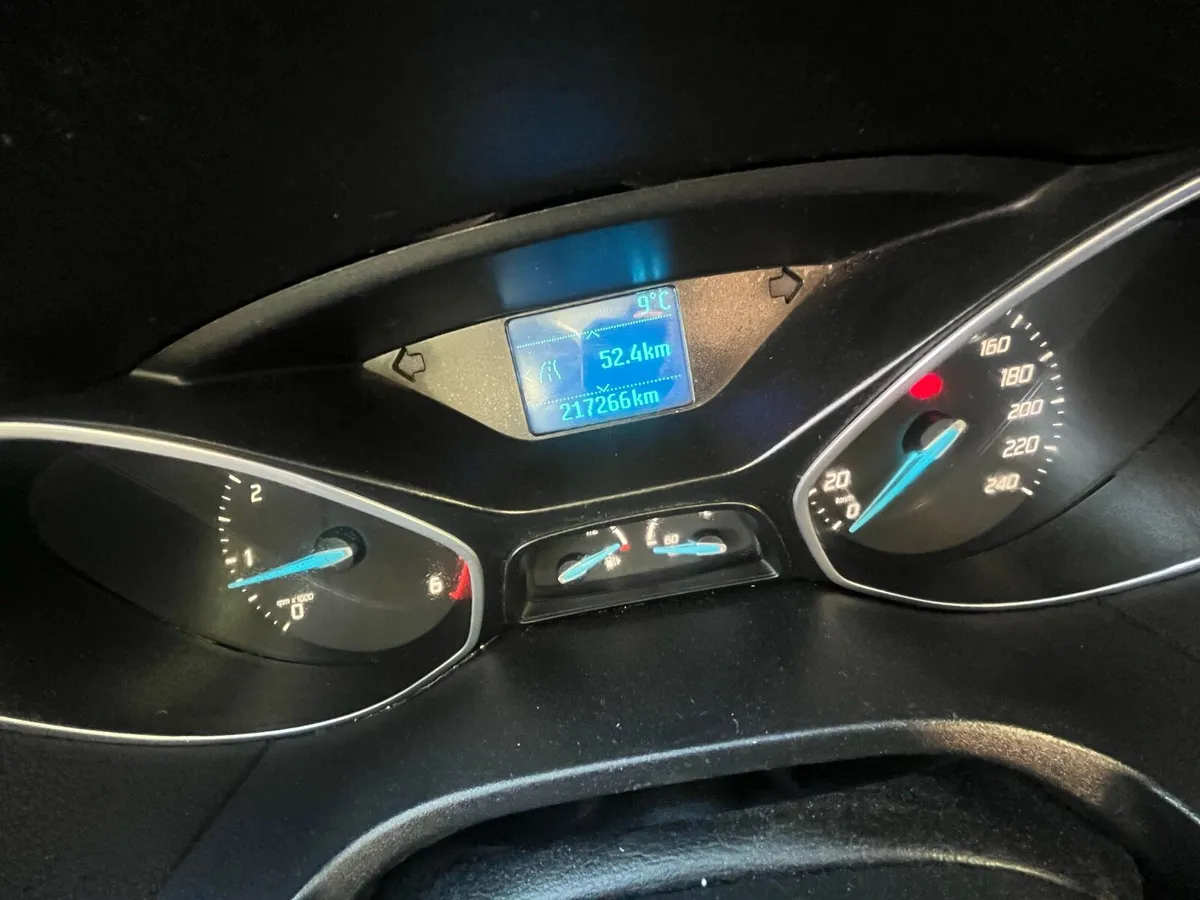 Ford focus - Image 4