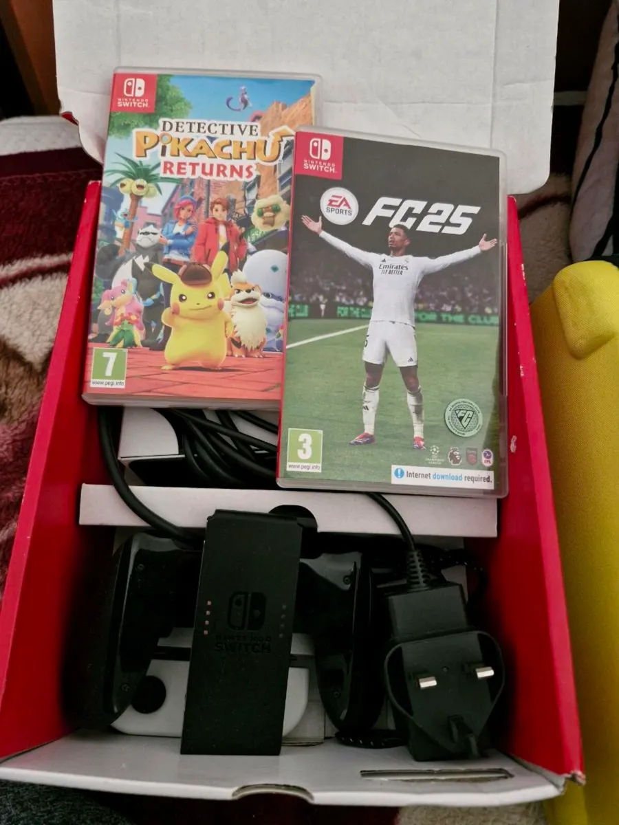 Nintendo Switch Oled - Image 4