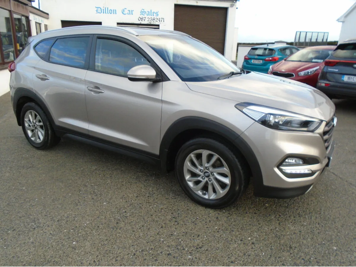 Hyundai Tucson EXECUTIVE 5DR - Image 3
