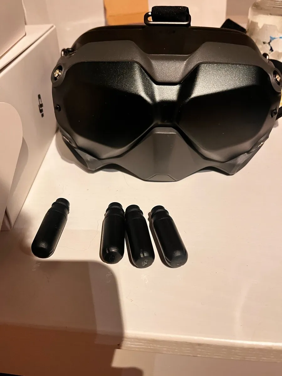 DJI Avata Drone & DJI FPV Goggles V2 Bundle - Image 3