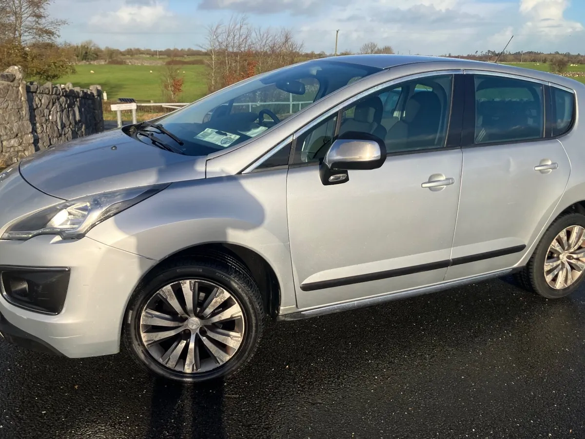 Peugeot 3008 Low KMs, - Image 2