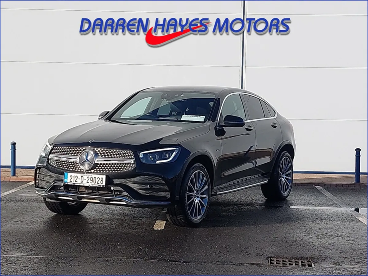 Mercedes-Benz GLC 300 DE AMG LINE PREMIUM 4MATIC - Image 2