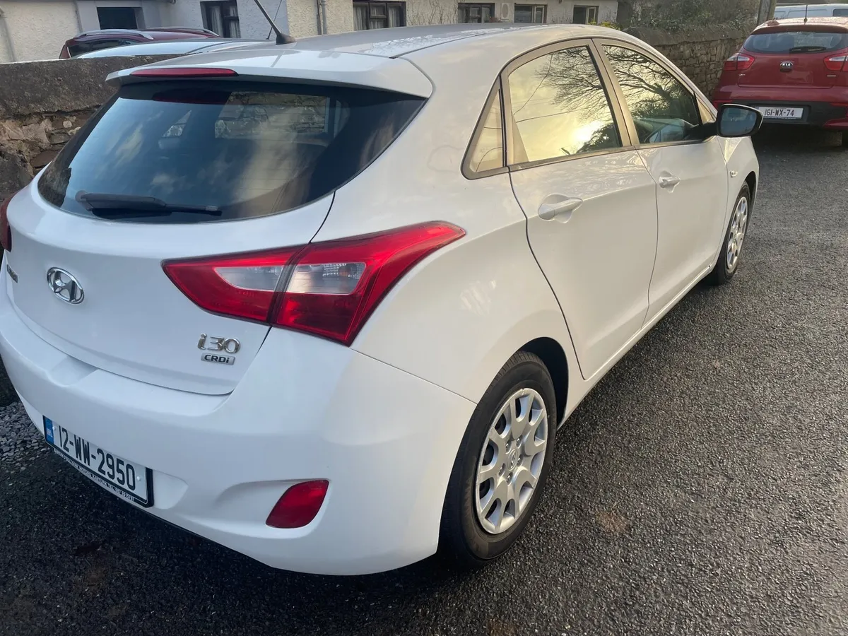 Hyundai i30 1.4 Diesel 2012 - Image 4
