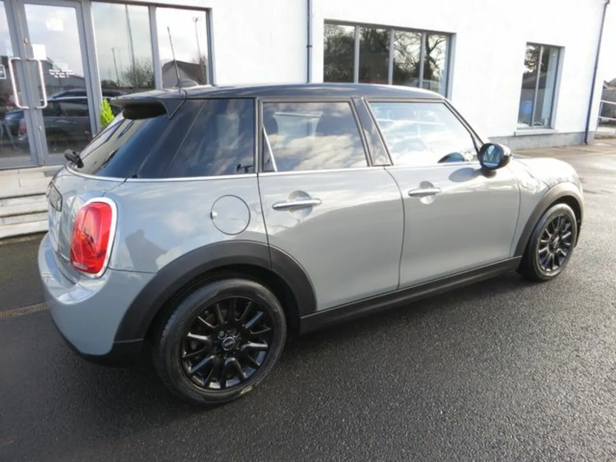 Mini Cooper XS52 4DR - Image 3