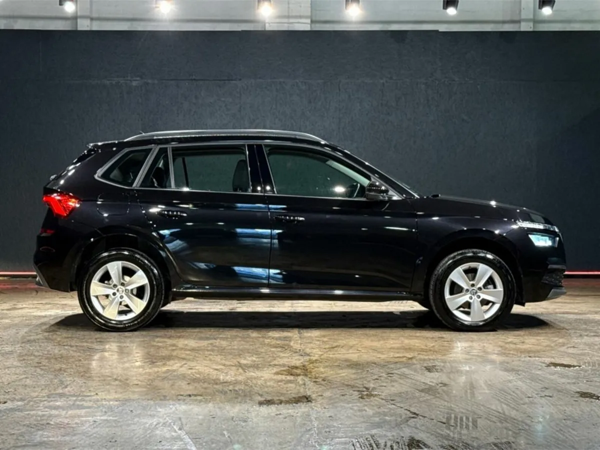 Skoda Kamiq MANUAL 1.0L TSI PARKING SENSORS - FACT - Image 3