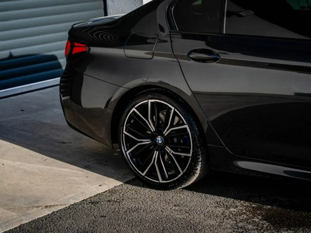 BMW 5-Series 520D M SPORT LCI NEW MODEL - Image 3