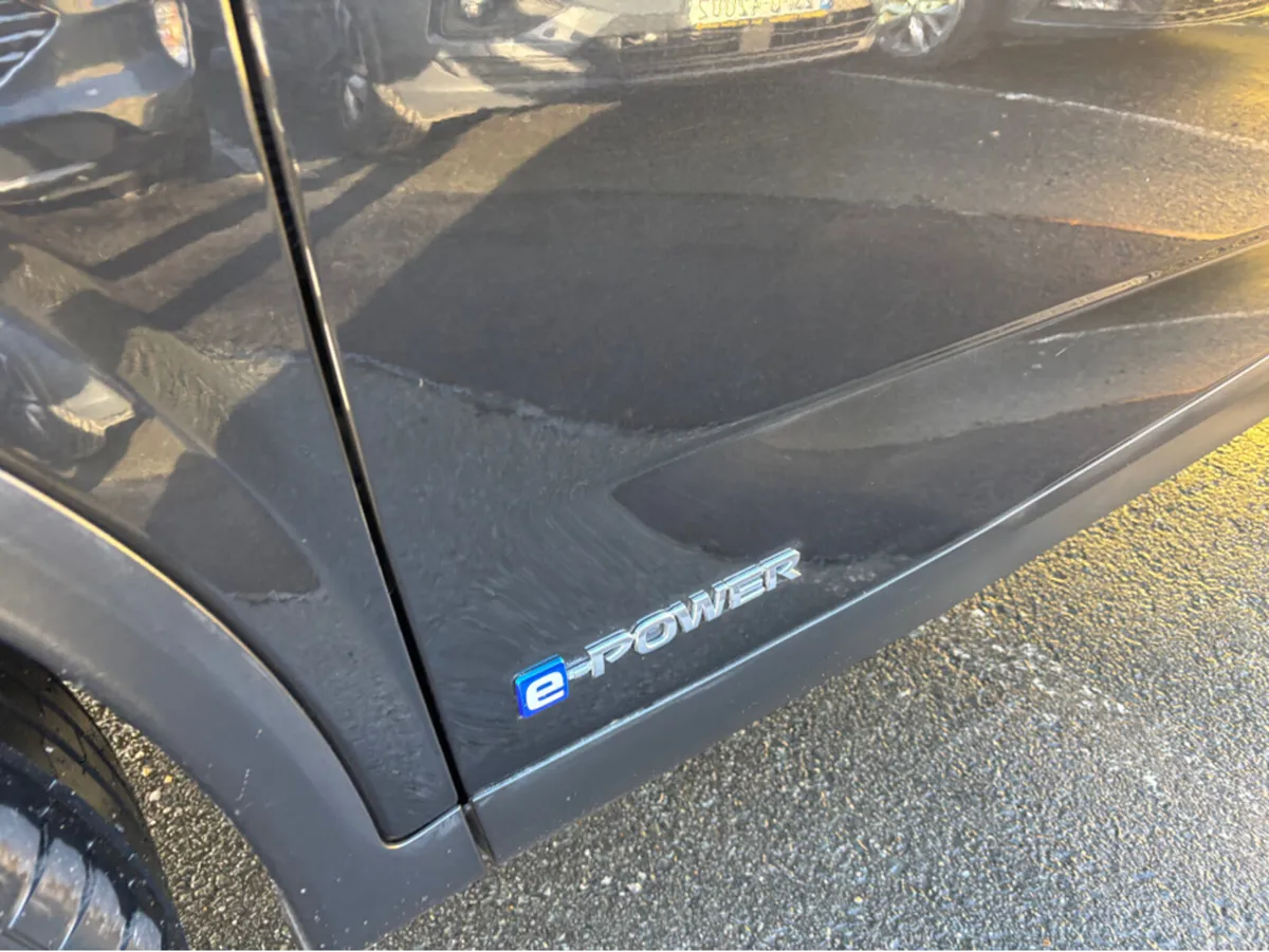 Nissan Qashqai EPOWER SV MY2.5 4DR AUTO - Image 3