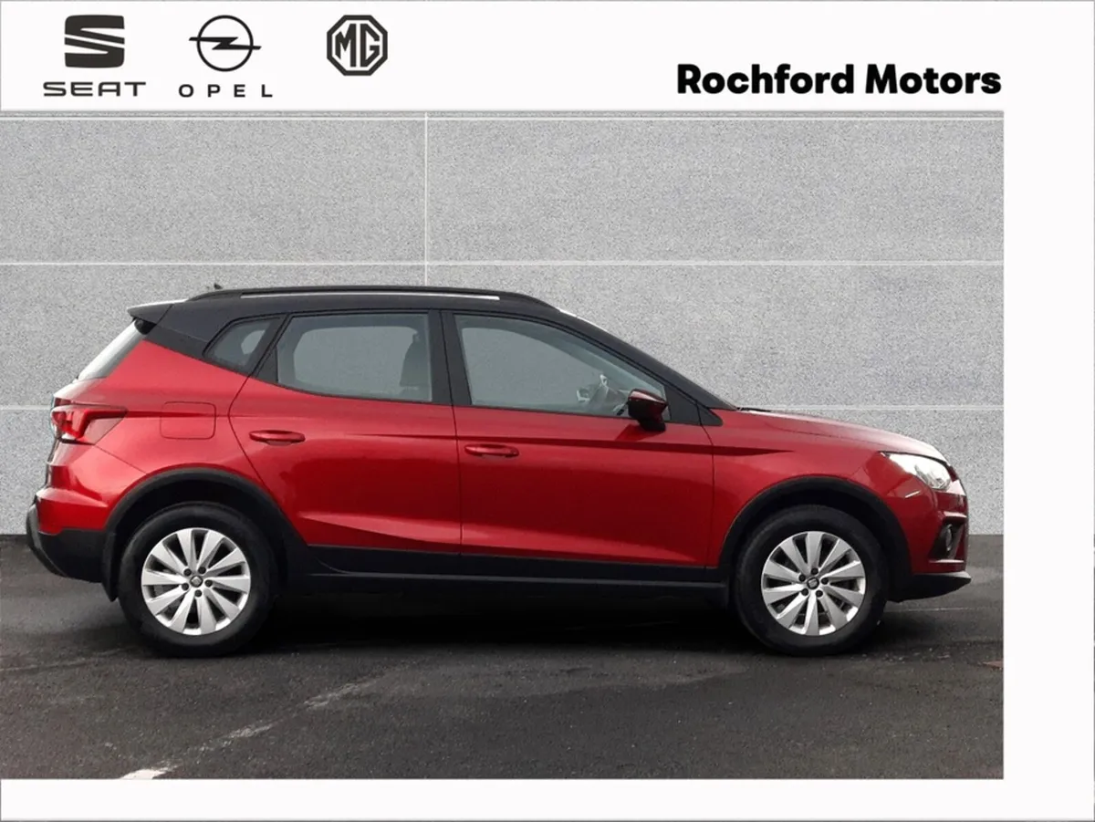 SEAT Arona 1.0tsi 115hp SE  *** Very Low KM's *** - Image 3