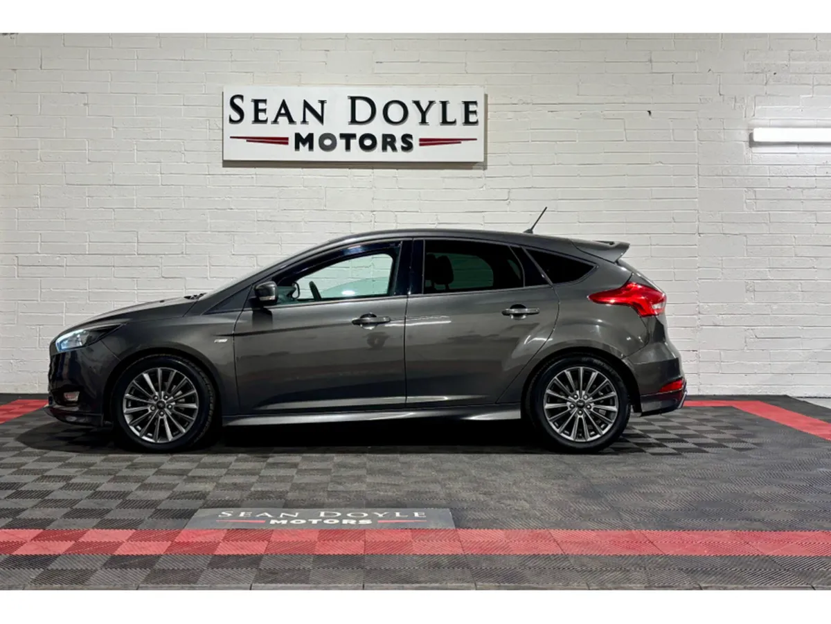 Ford Focus 2018 1.0 ST-LINE ECOBOOST 140PS 5DR - Image 4