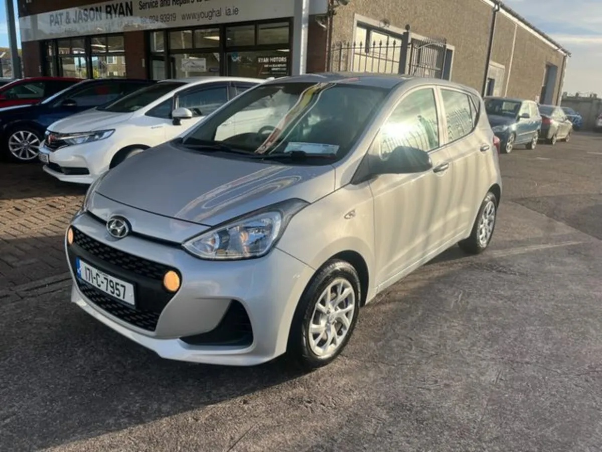 Hyundai i10 Classic 4DR - Image 1