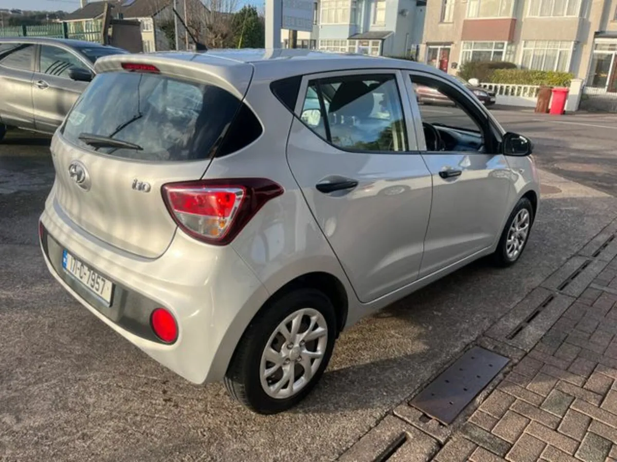 Hyundai i10 Classic 4DR - Image 3