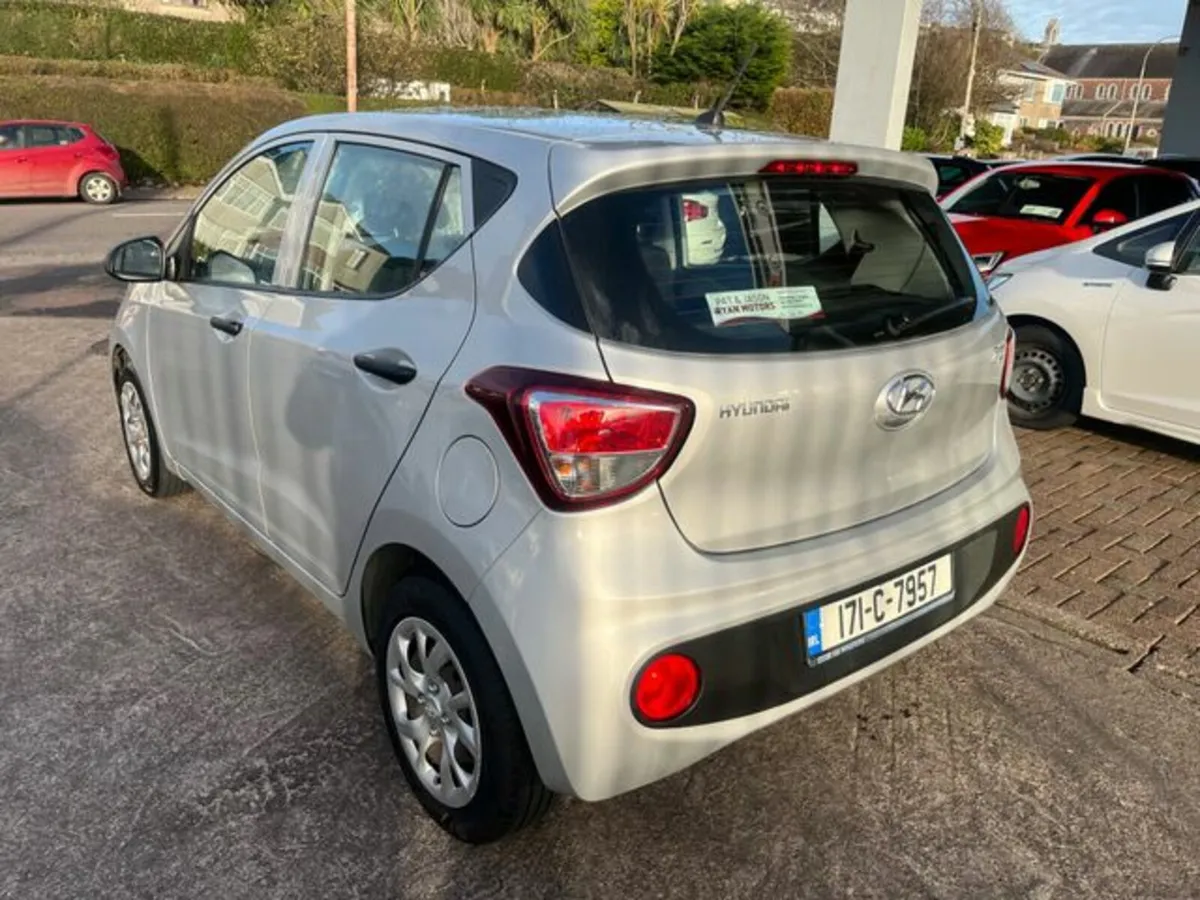 Hyundai i10 Classic 4DR - Image 4