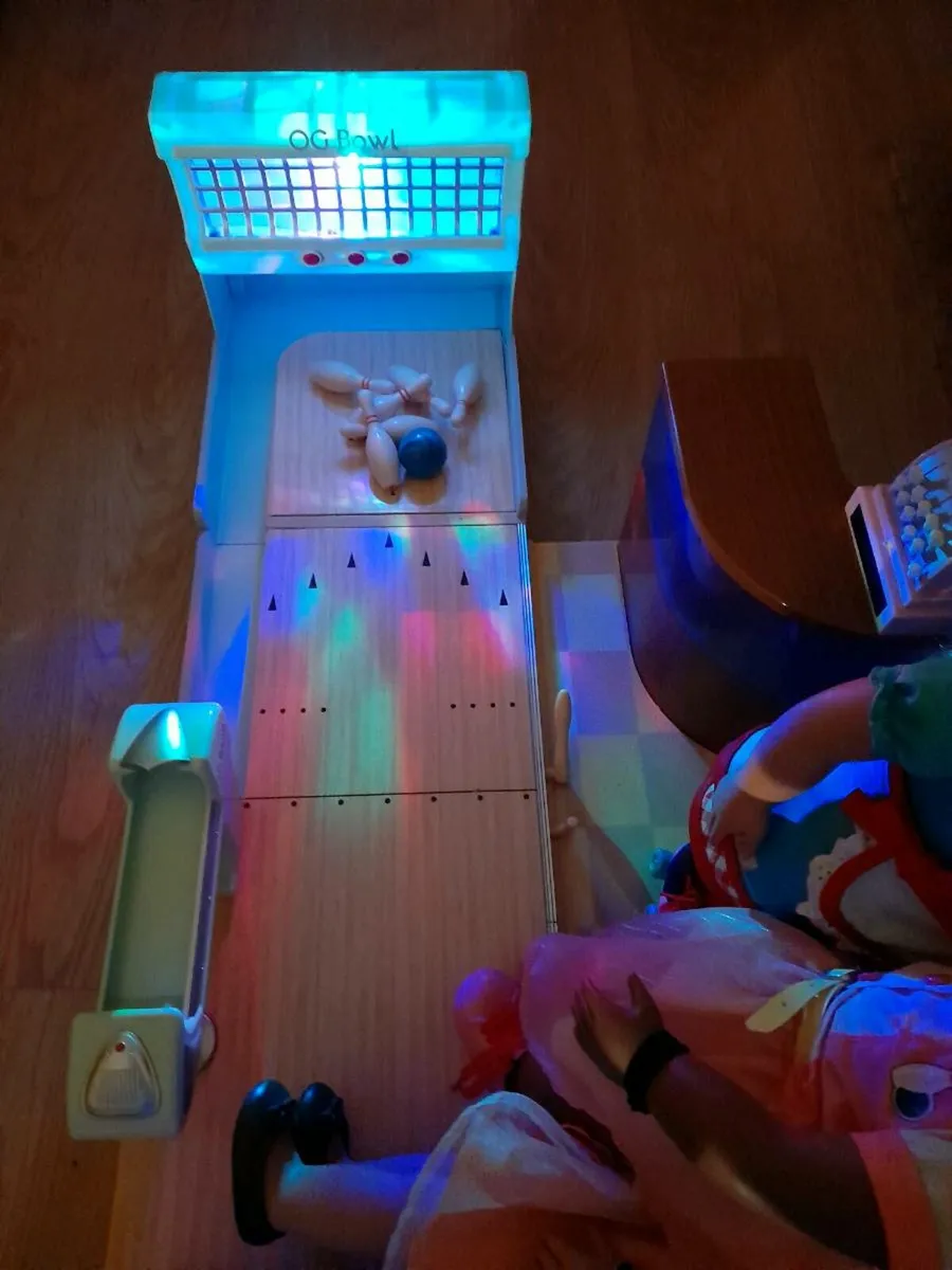 Our Generation Retro Liah Doll, Bowling Alley etc - Image 4