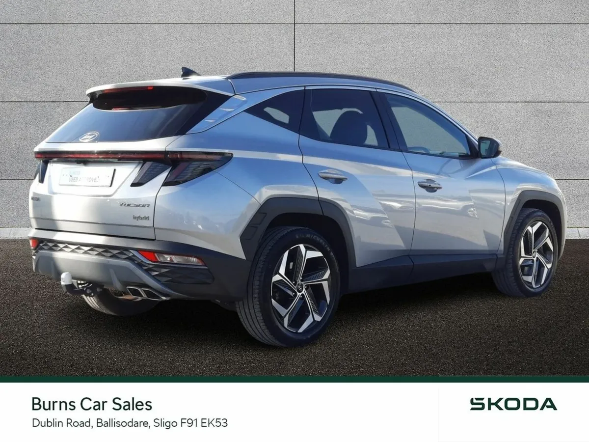 Hyundai Tucson 2WD Executive Plus HEV STG Auto - Image 4