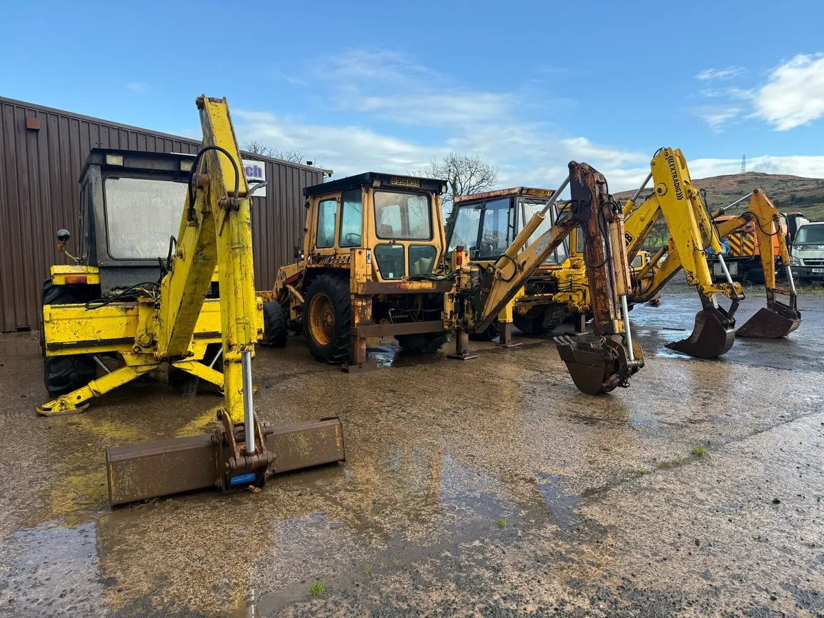 Diggers excavators loaders - Image 2