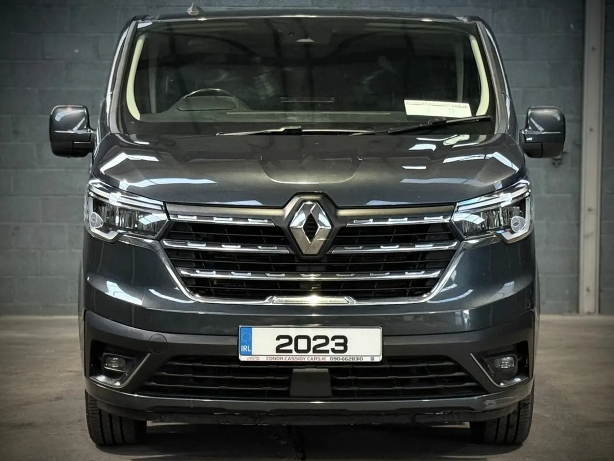 Renault Trafic LL30 SPORT DCI // HIGH SPEC // 1 OW - Image 2