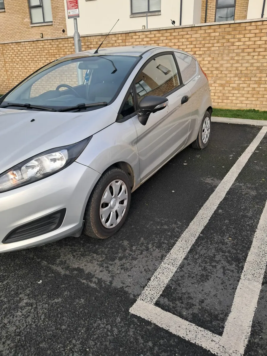 Ford Fiesta Van - Image 3