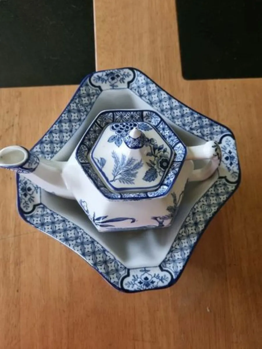 Wood & Sons England Yuan teapot and bowl - Image 3