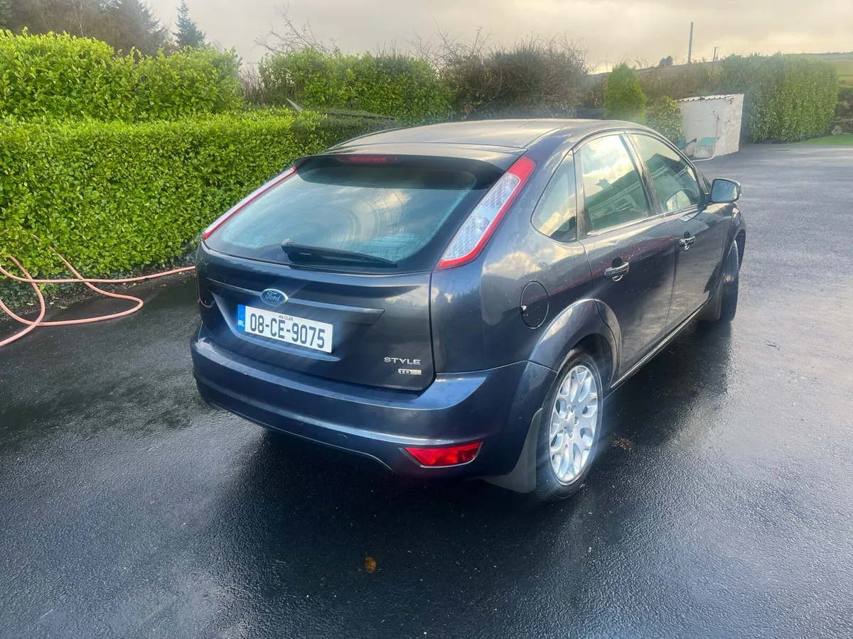 Ford focus - Image 2