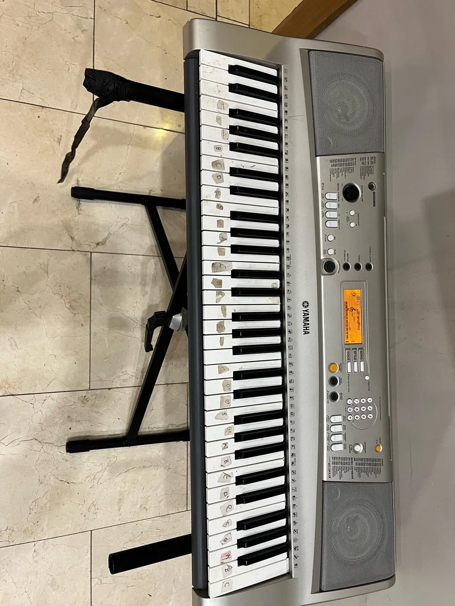 Yamaha Electric Keyboard - Image 3
