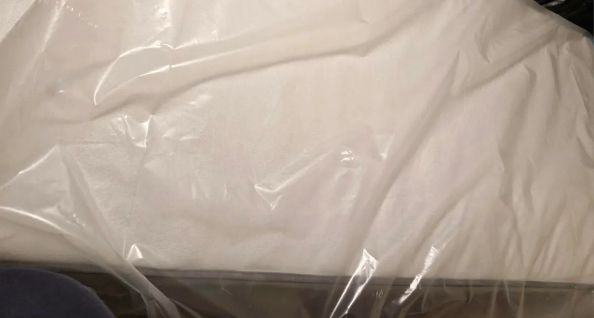 Single bed with matress - Image 2