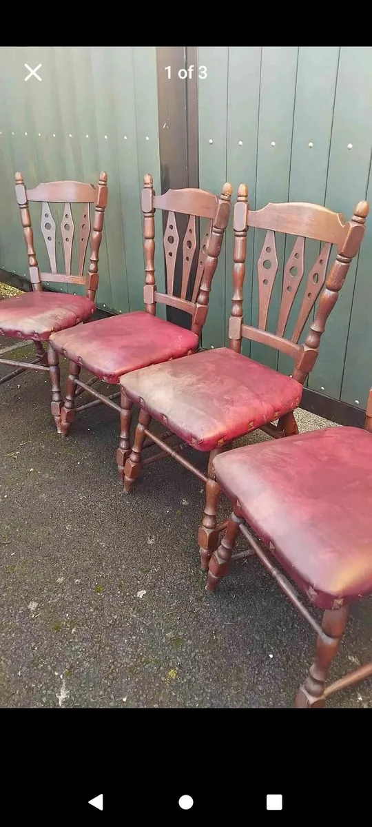 Antiqur chairs x 4