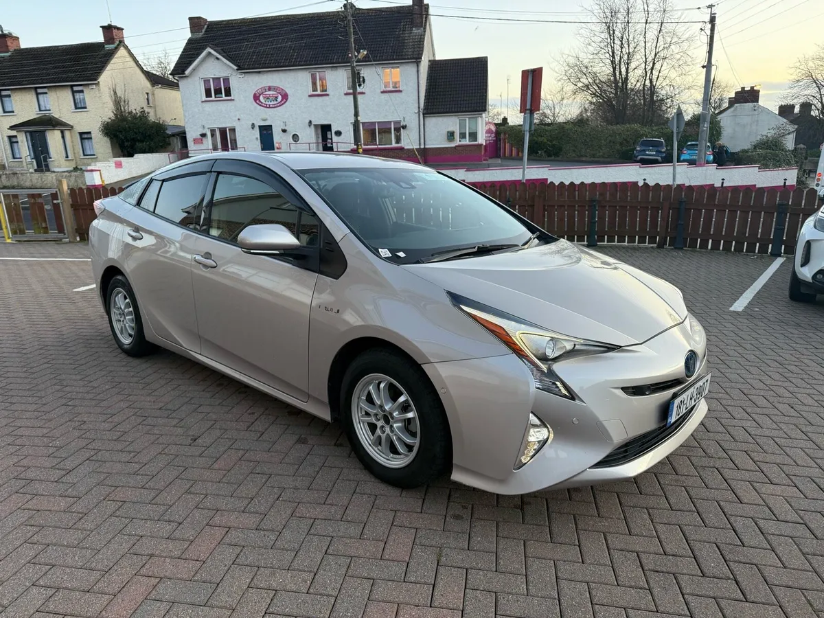 Toyota Prius 2018 ( only 27000 KM driven ) - Image 2