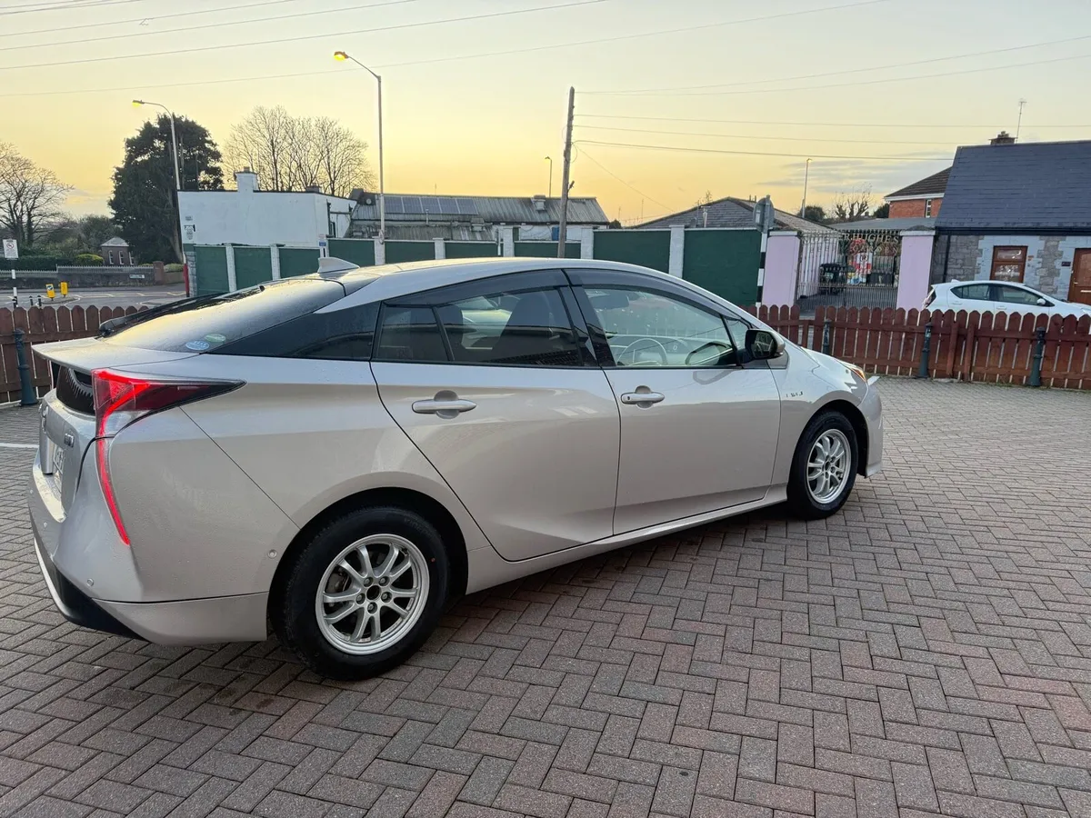 Toyota Prius 2018 ( only 27000 KM driven ) - Image 4