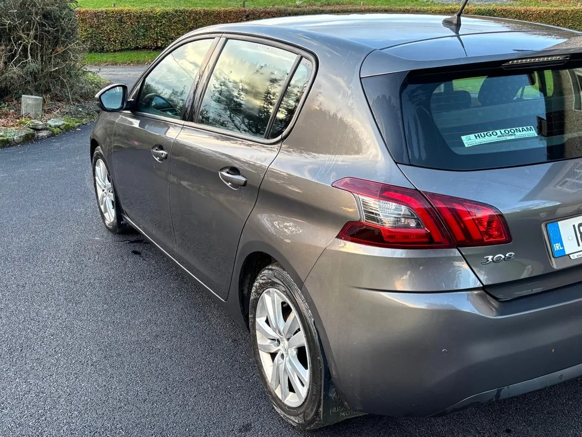 Peugeot 308 - Image 4