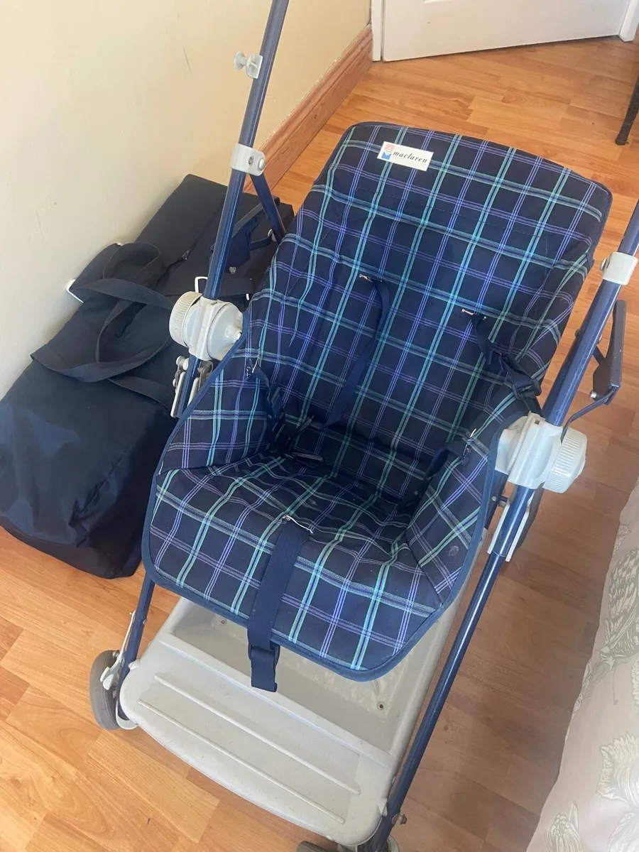 Baby pram and playpen - Image 2