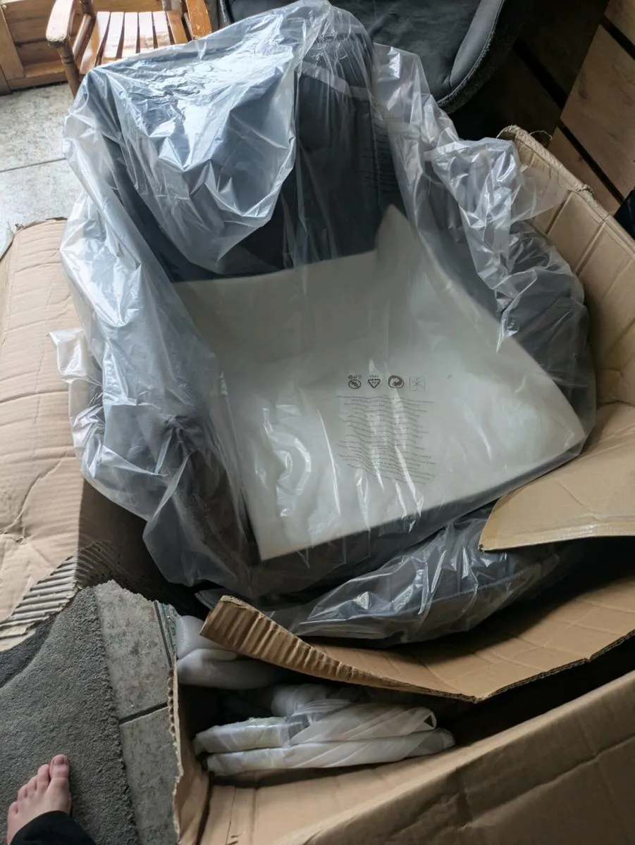 Dining chairs - Image 2