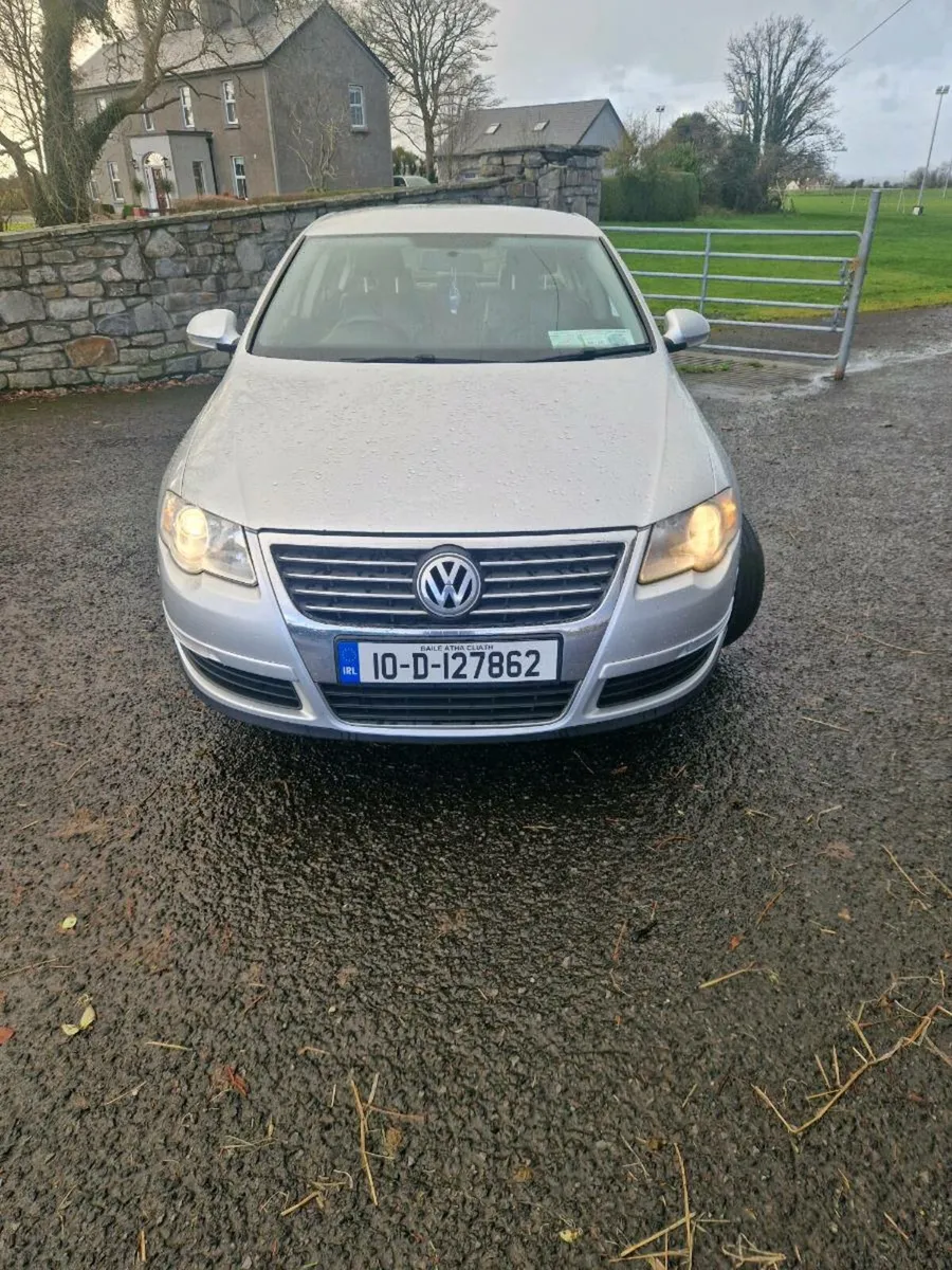 Volkswagen Passat - Image 2