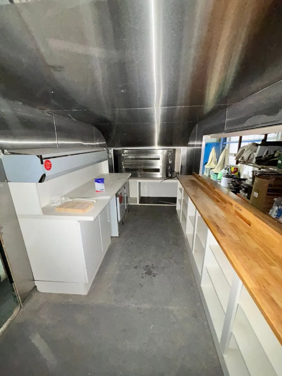 Food Truck - Image 1