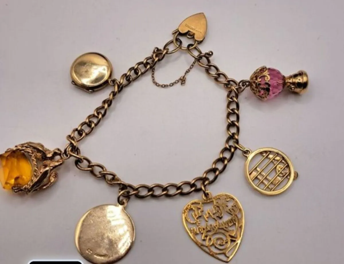 Vintage 9 ct gold charm bracelet - Image 4