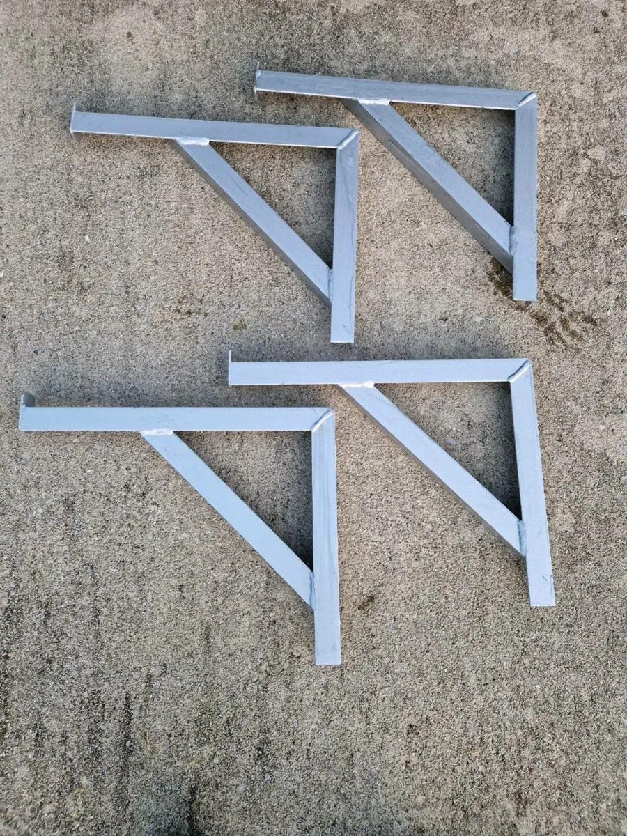 Heavy duty shelf brackets - Image 1