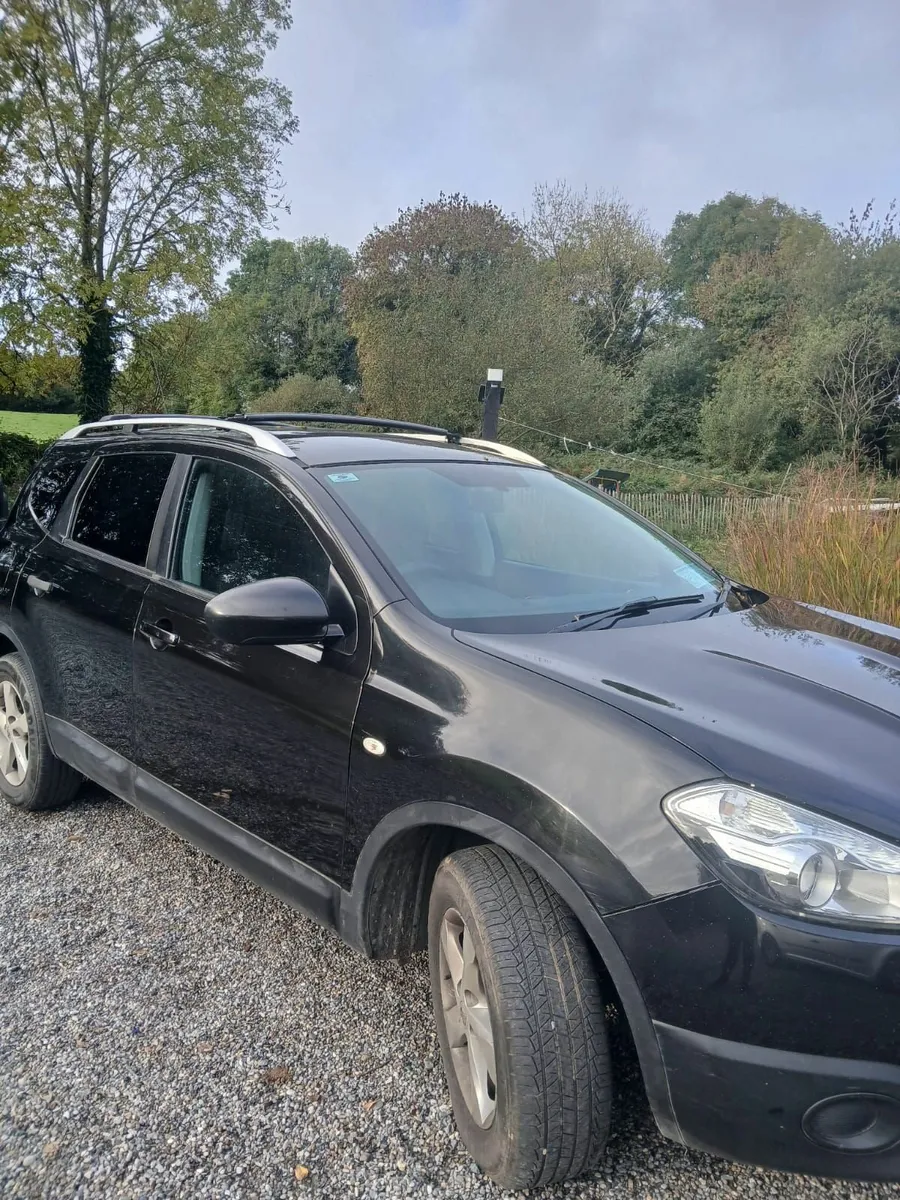 Nissan Qashqai +2 (2011) - Image 2