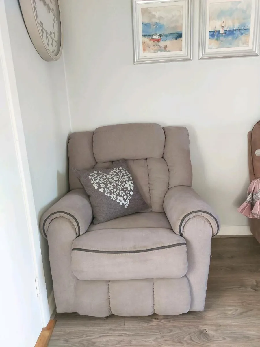 Armchair & Mirror - Image 1