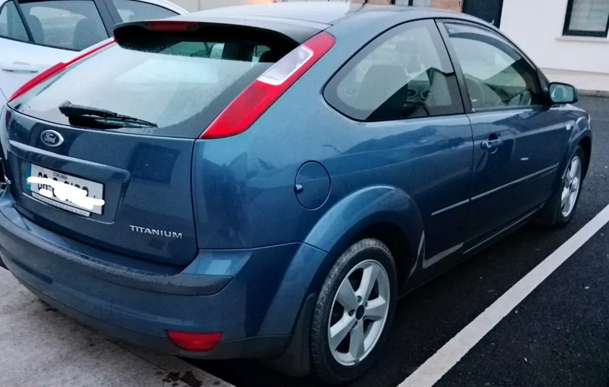 2006 Focus Titanium - Image 2