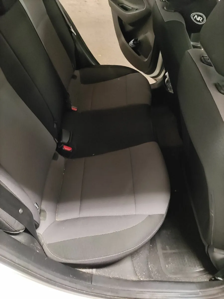 Hyundai i20 2018 - Image 2