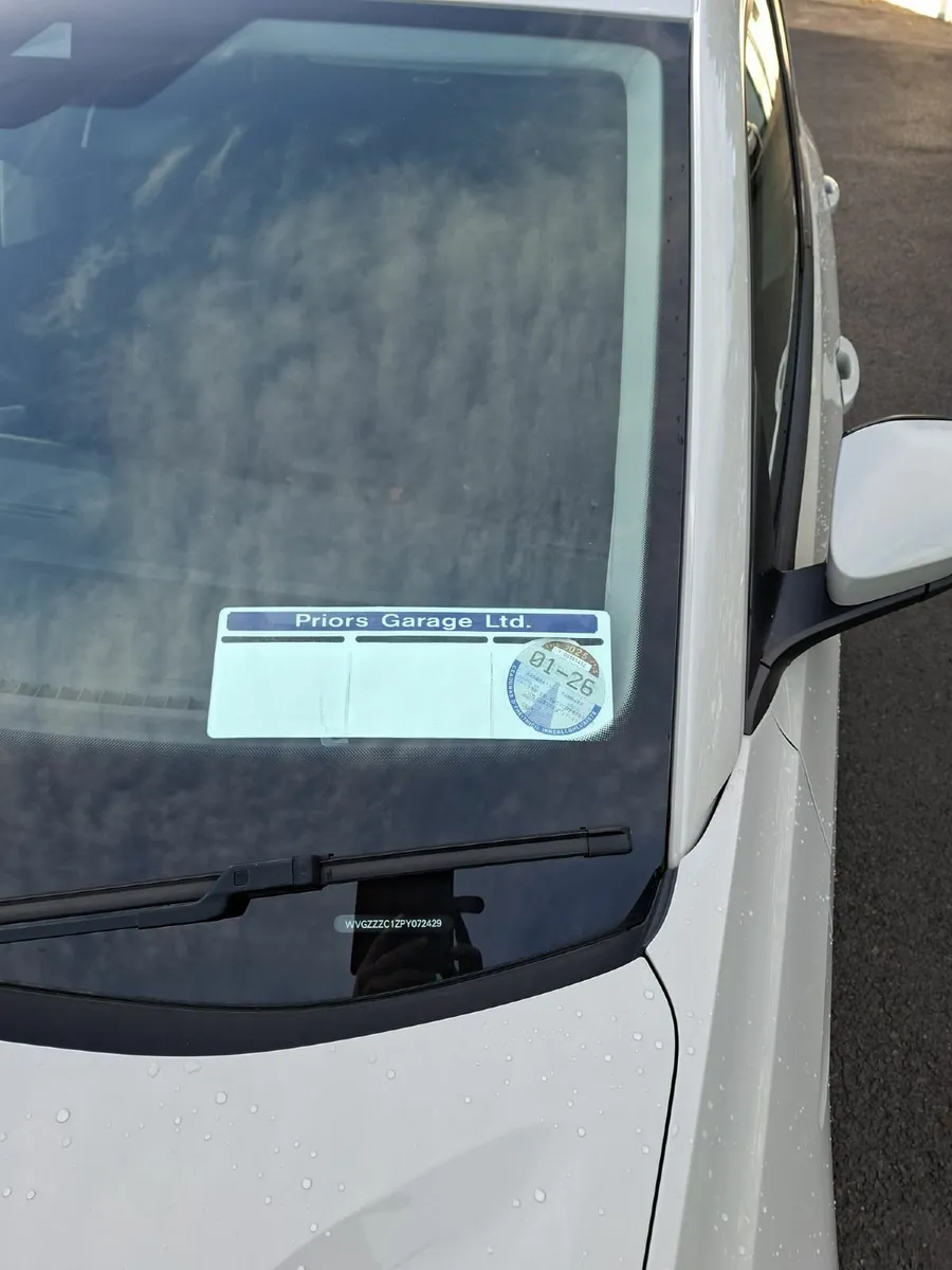 Volkswagen T-Cross 2023 - Image 2