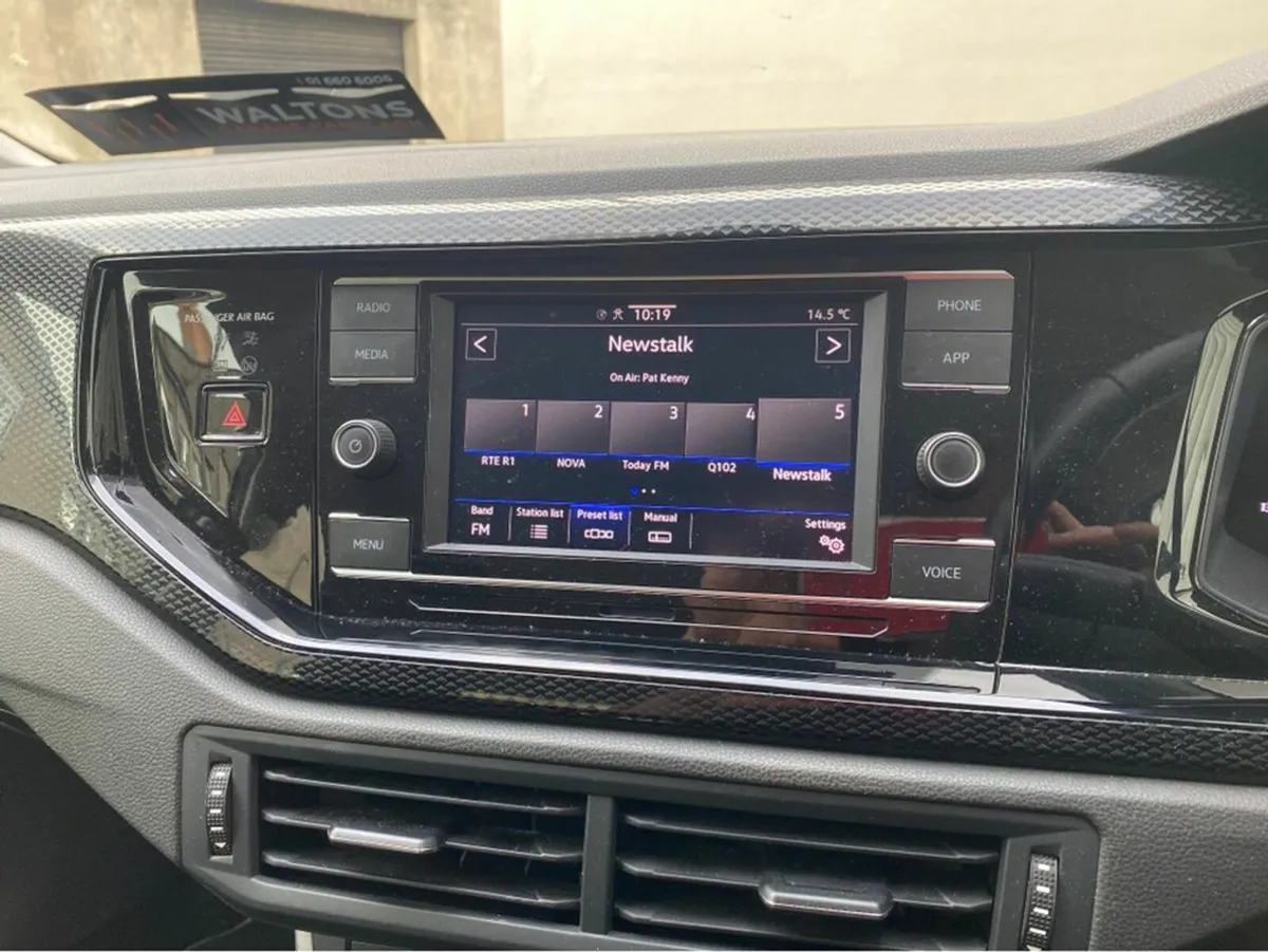 Volkswagen Polo LIFE 1.0 in Ascot Grey @Waltons Ga - Image 4