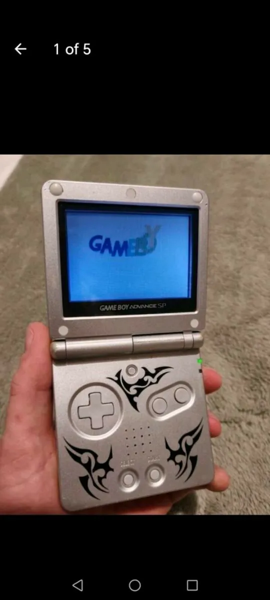 Gameboy Advance SP - Image 1