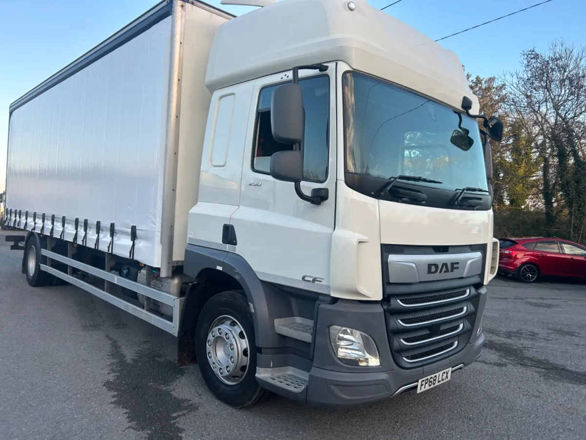2019 Daf cf230 18 ton Curtainsider tail lift - Image 3