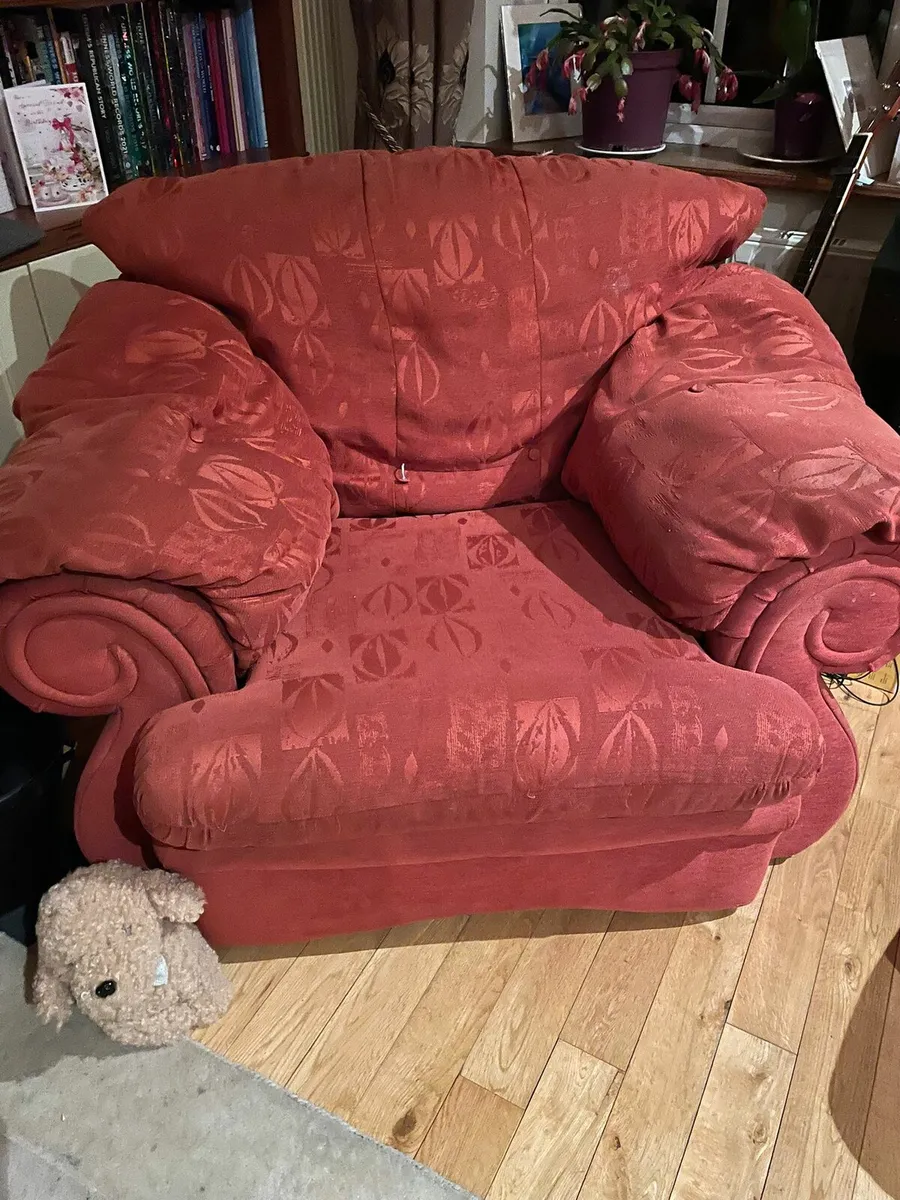 3 Seater Sofa and 2 Armchair - Image 3