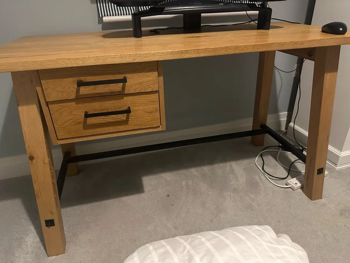 Office Desk - Image 1